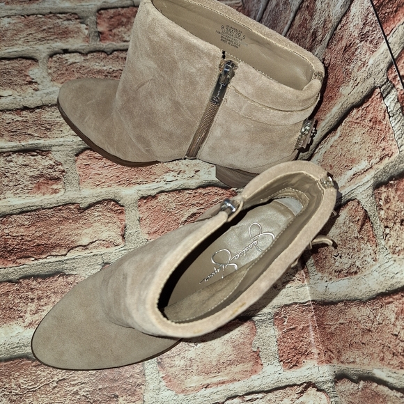 Jessica Simpson Cassley Ankle Boots Color: Rose Taupe - Picture 13 of 16